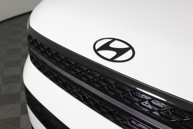 New 2026 White Hyundai Calligraphy image 58