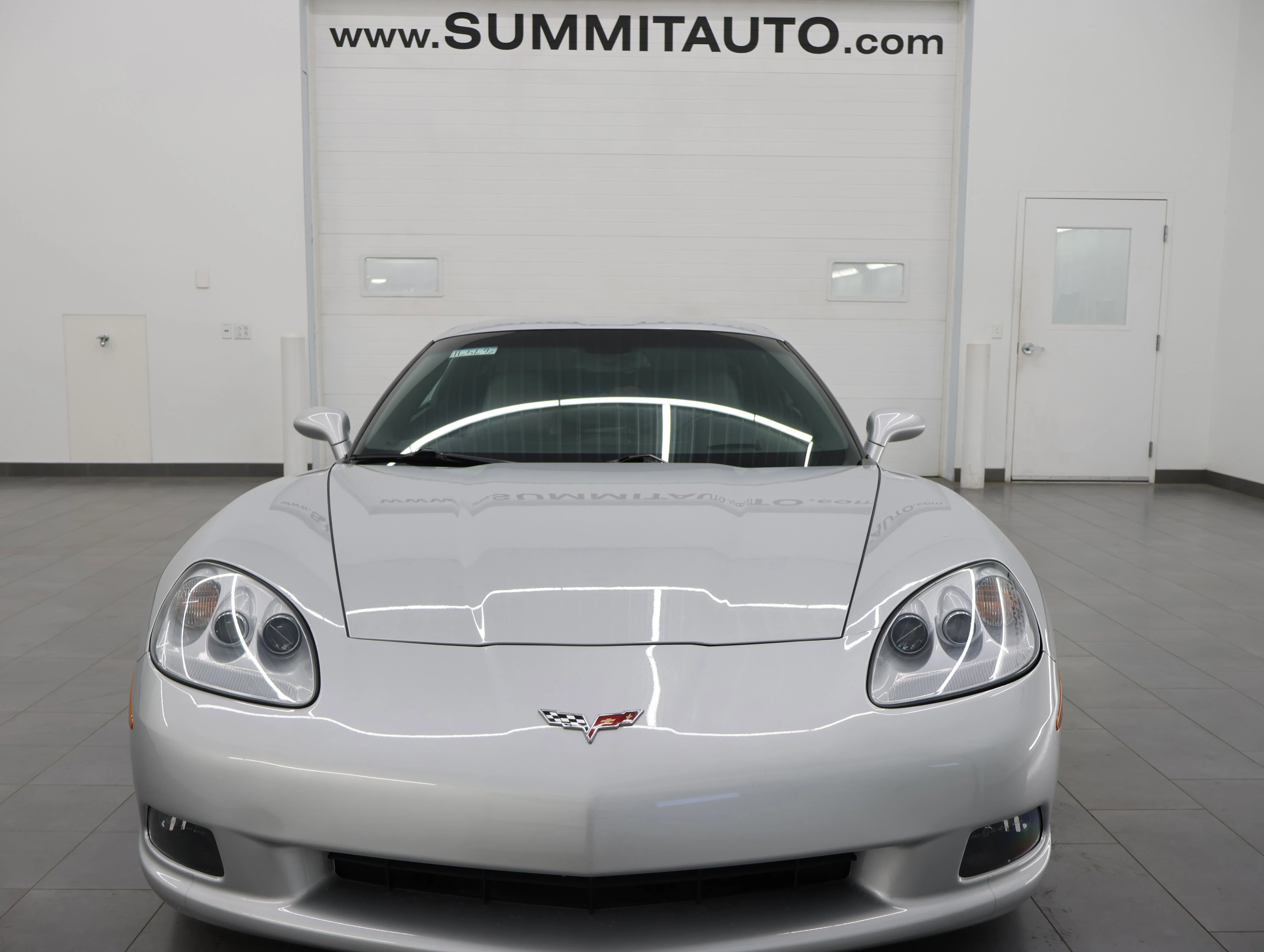 Used 2009 Blade Silver Metallic Chevrolet Base image 18