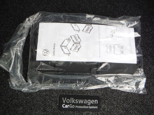 2025 Volkswagen Tiguan S - Photo 34