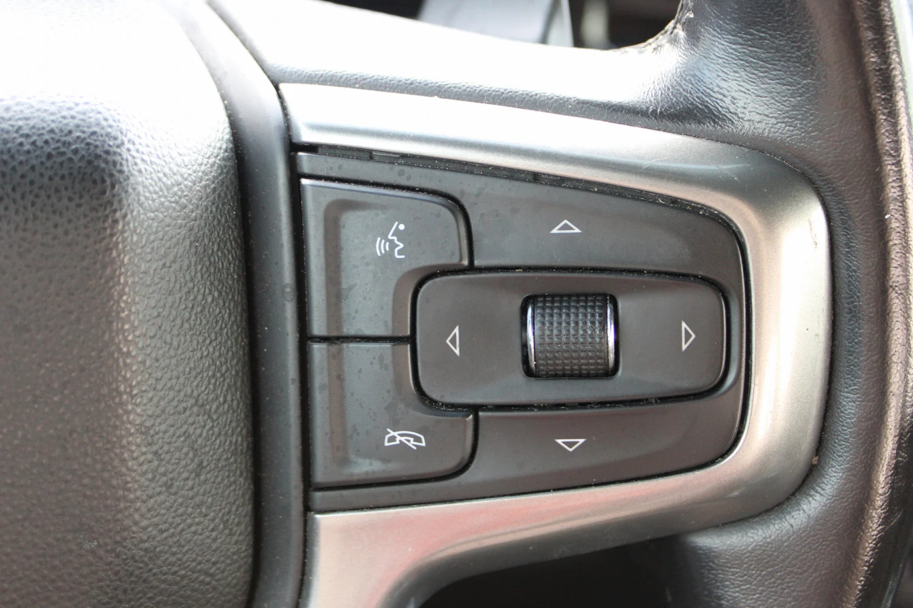 Used 2023 Dark Ash Metallic Chevrolet 4WD Crew Cab 147 LTZ image 10
