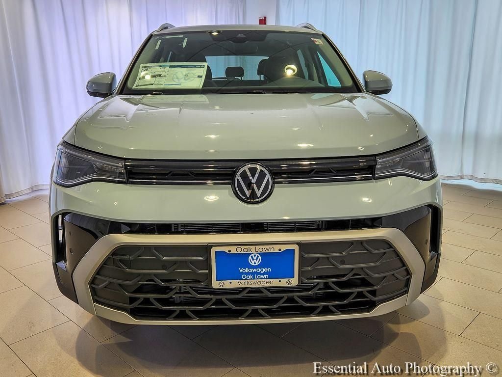 New 2026 Monument Gray Volkswagen 1.5T SE image 2