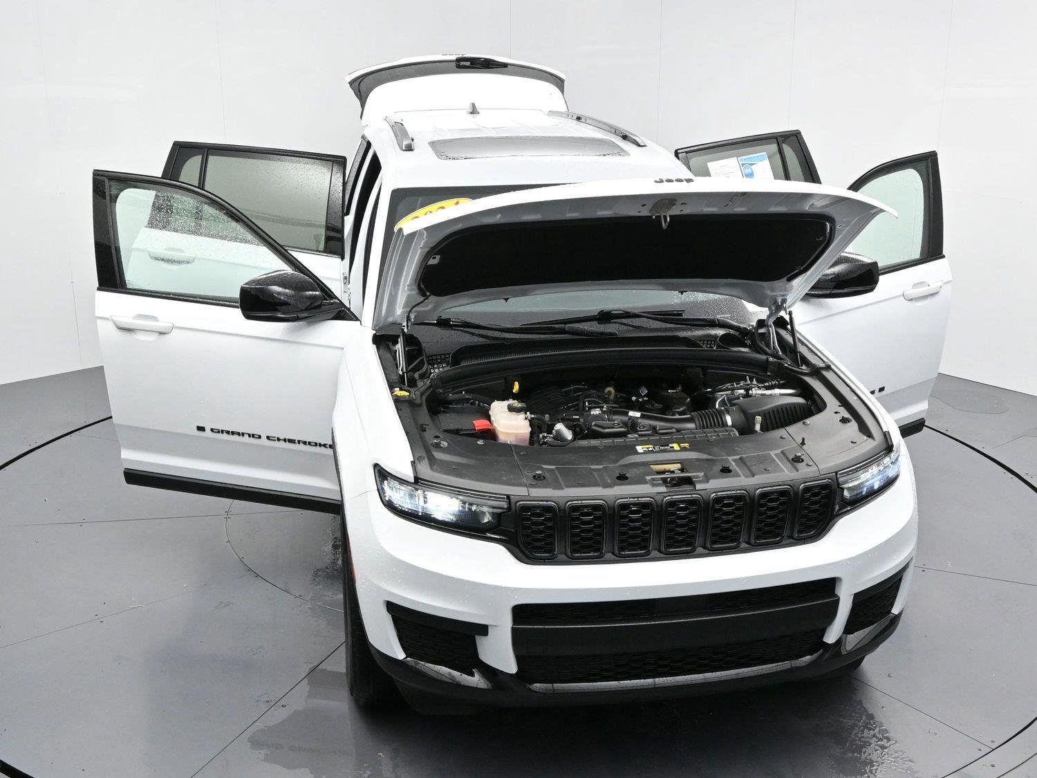 Used 2024 Bright White Clearcoat Jeep Altitude X image 47