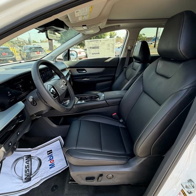 New 2026 Everest White Pearl TriCoat Nissan SL image 30