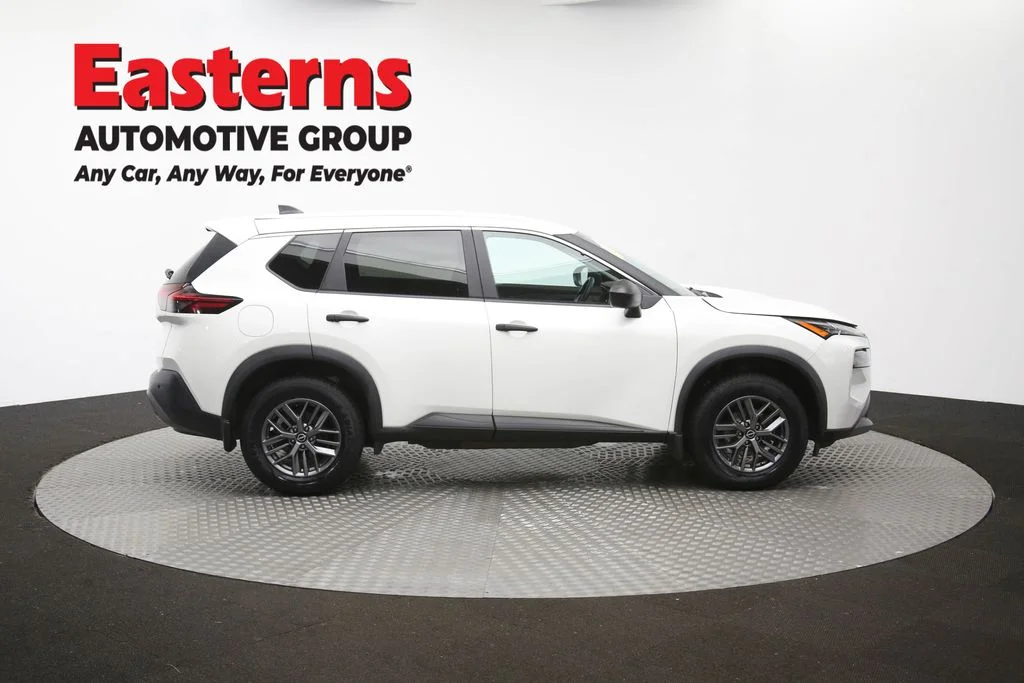 Used 2023 White Nissan S image 46