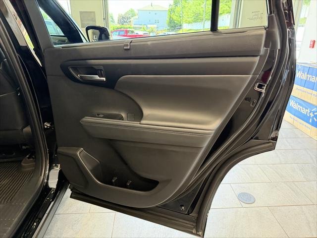 Certified Used 2025 ATTITUDE BLACK MC. Toyota  image 33