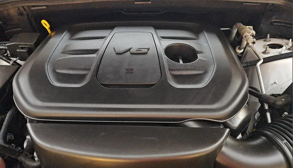 Used 2020 White Jeep Altitude image 37