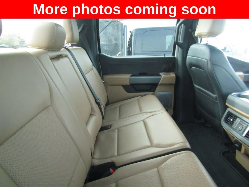 Used 2025 White Ford Lariat image 12