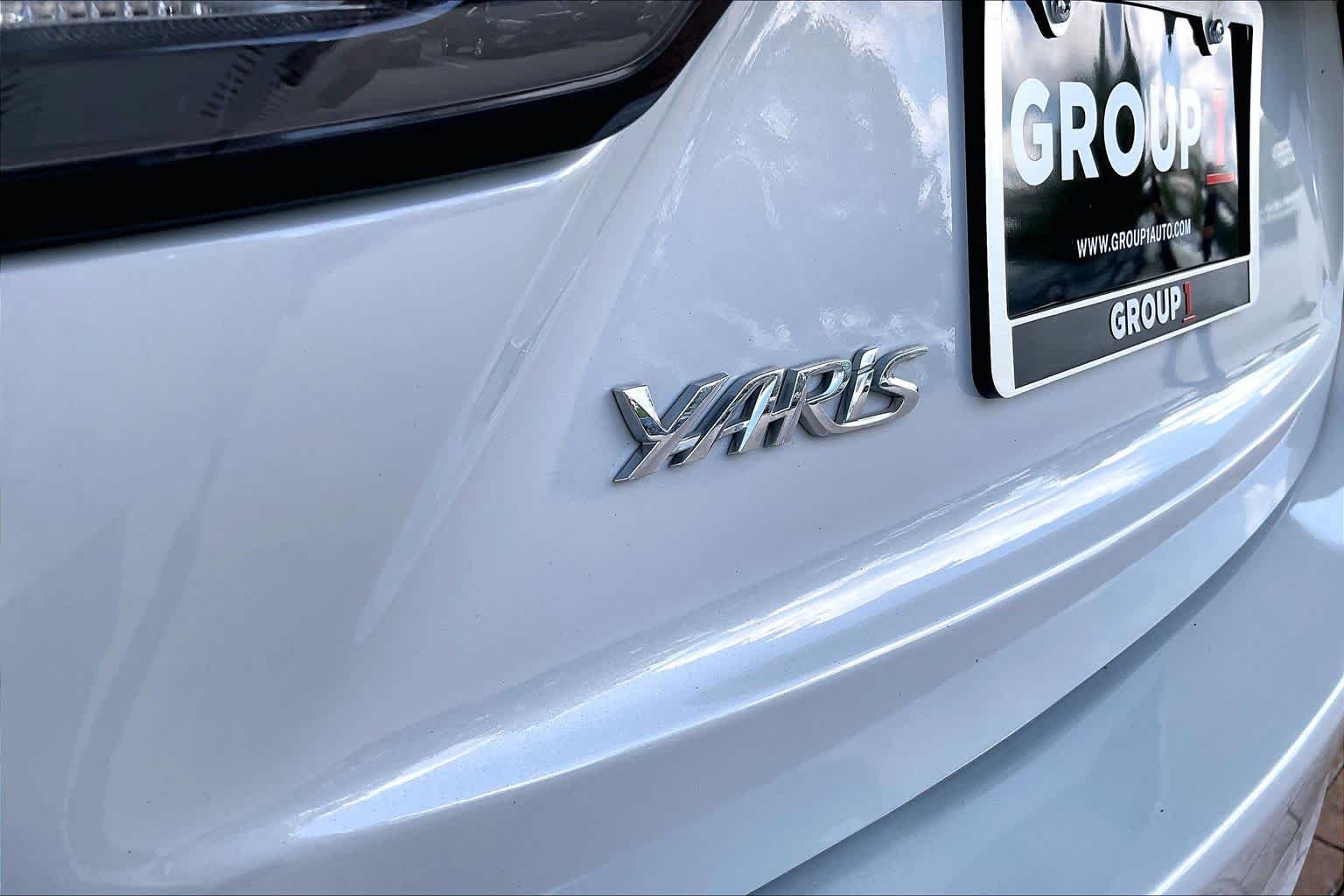 Used 2019 Icicle Toyota LE image 28