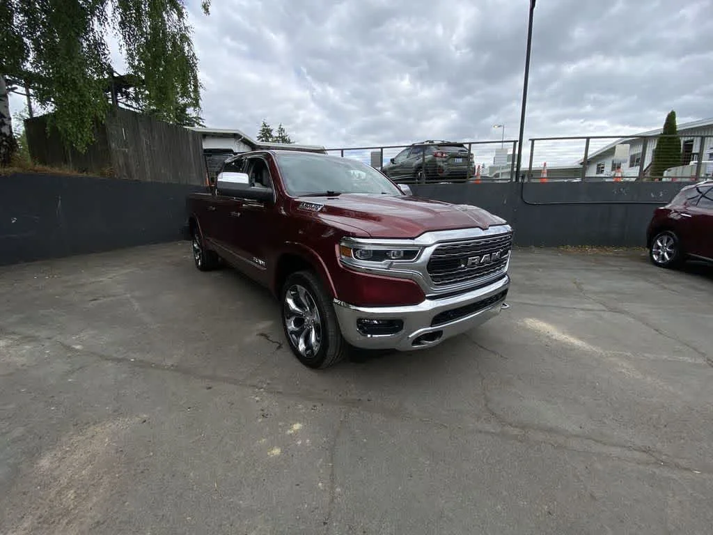 Used 2022 Delmonico Red Pearlcoat Ram Limited image 8