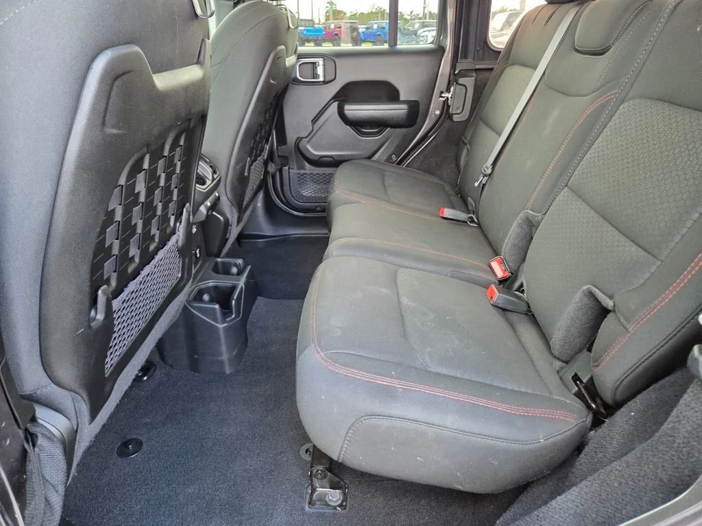 2022 Jeep Wrangler Unlimited Rubicon - Photo 18