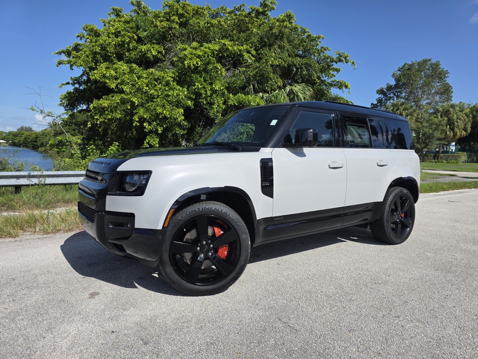 2026 Land Rover Defender