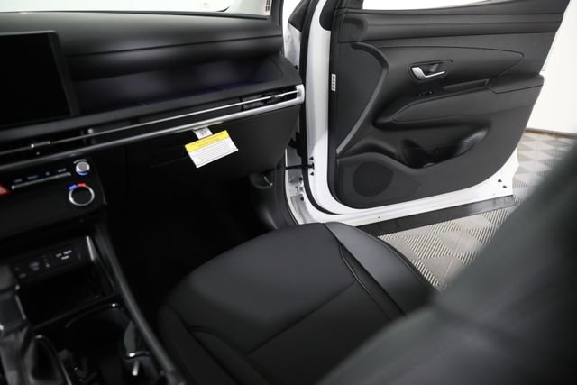New 2026 White Hyundai SEL Premium image 24