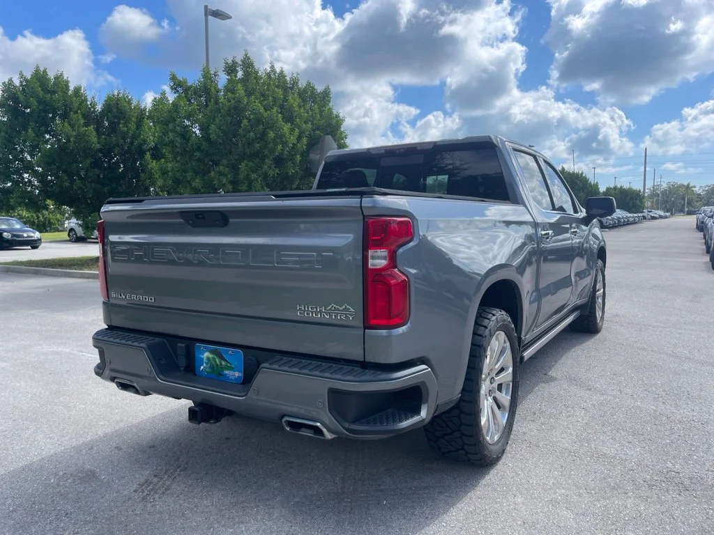 Certified Used 2022 Satin Steel Metallic Chevrolet High Country image 6