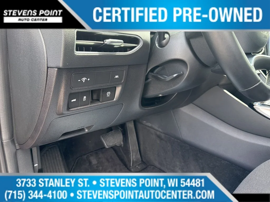 Used 2023 Onyx Black Hyundai SEL image 19