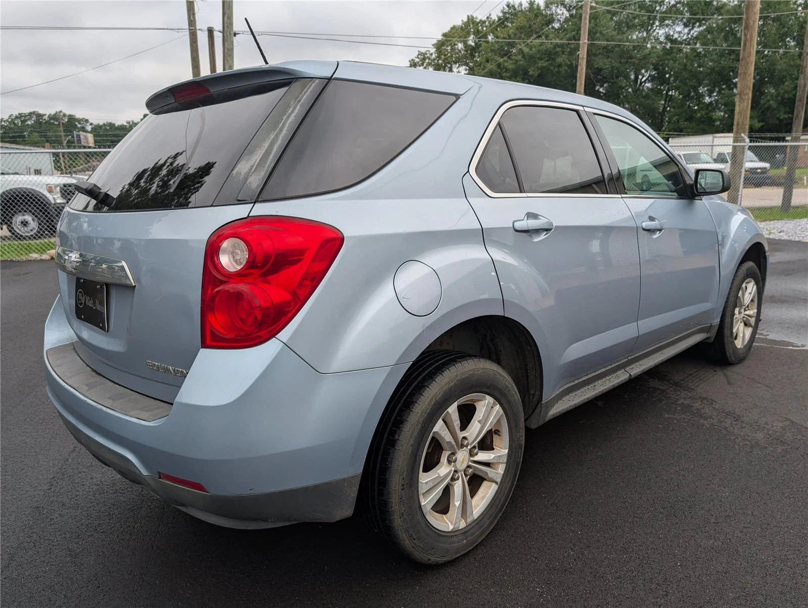 Used 2015 SILVER TOPAZ METALLIC Chevrolet LS image 5