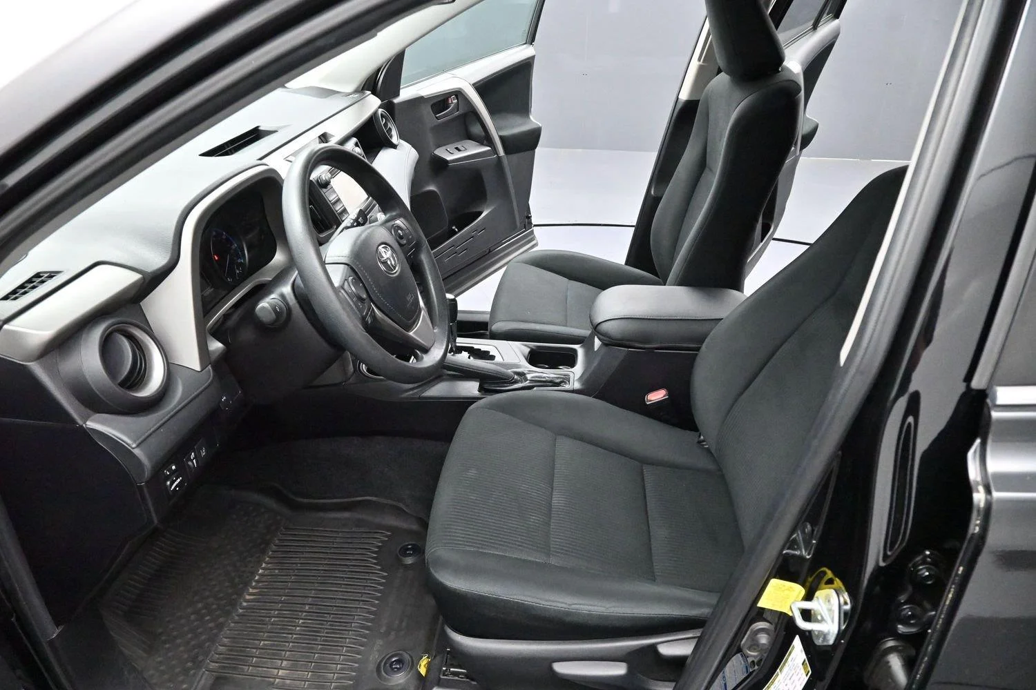 Used 2018 Black Toyota LE image 11
