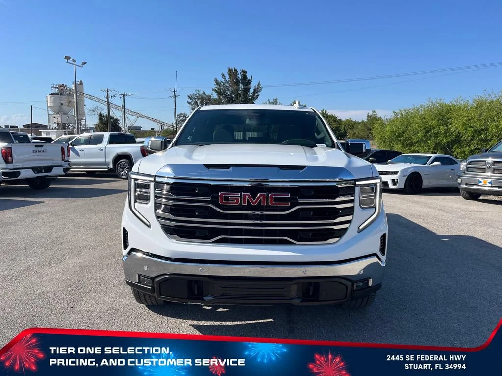 New 2026 Summit White GMC SLT image 3