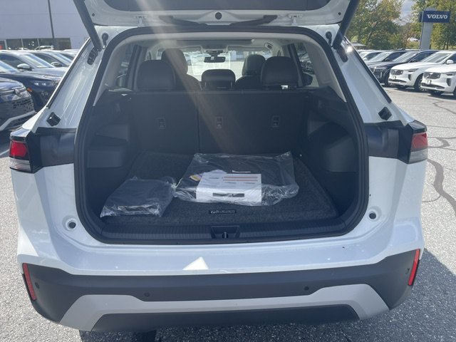 New 2026 Pure White Volkswagen 2.0T SE image 7
