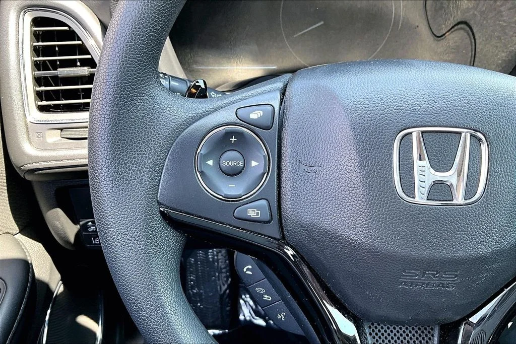Used 2020  Honda EX image 11