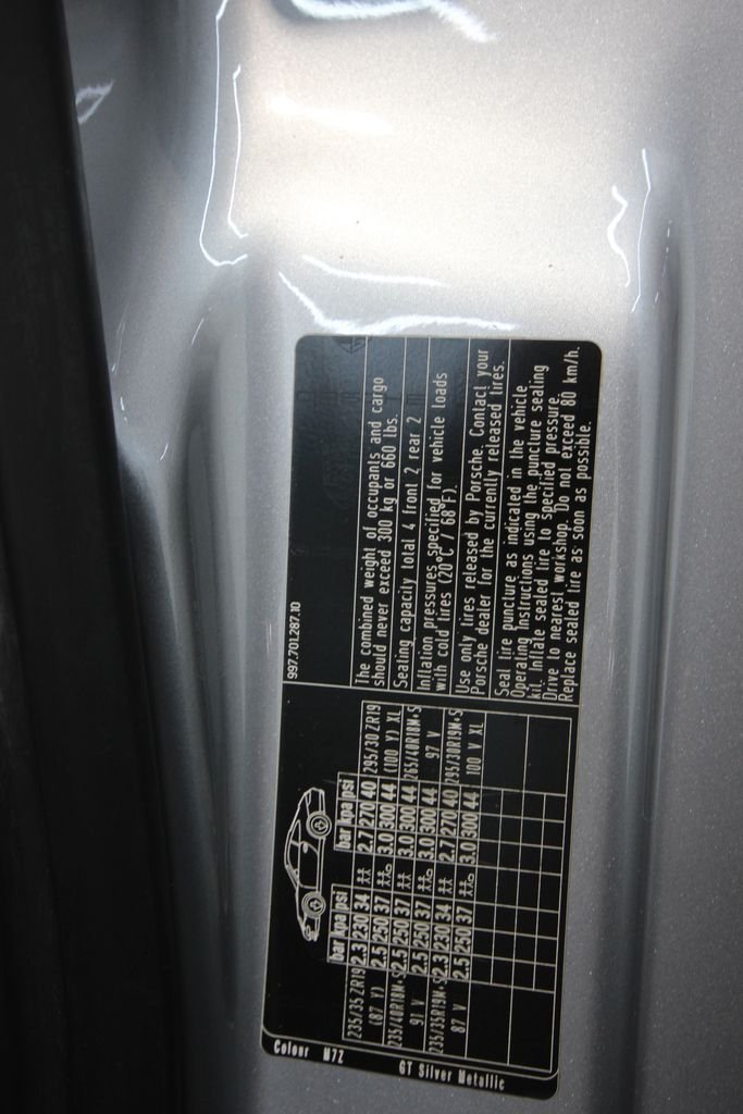 Used 2006 Silver Porsche Carrera S image 39