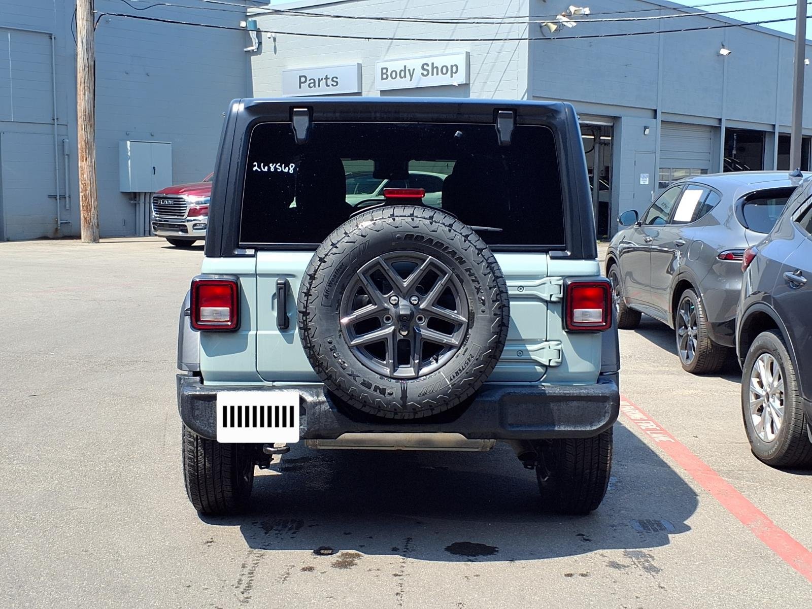 Used 2024 Earl Clear Coat Jeep Sport image 17