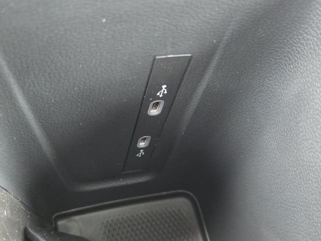 2026 Volkswagen Tiguan SE R-LINE BLACK - Photo 9