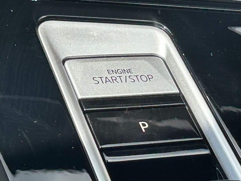 New 2026 Silver Volkswagen 2.0T SE w/Technology image 61