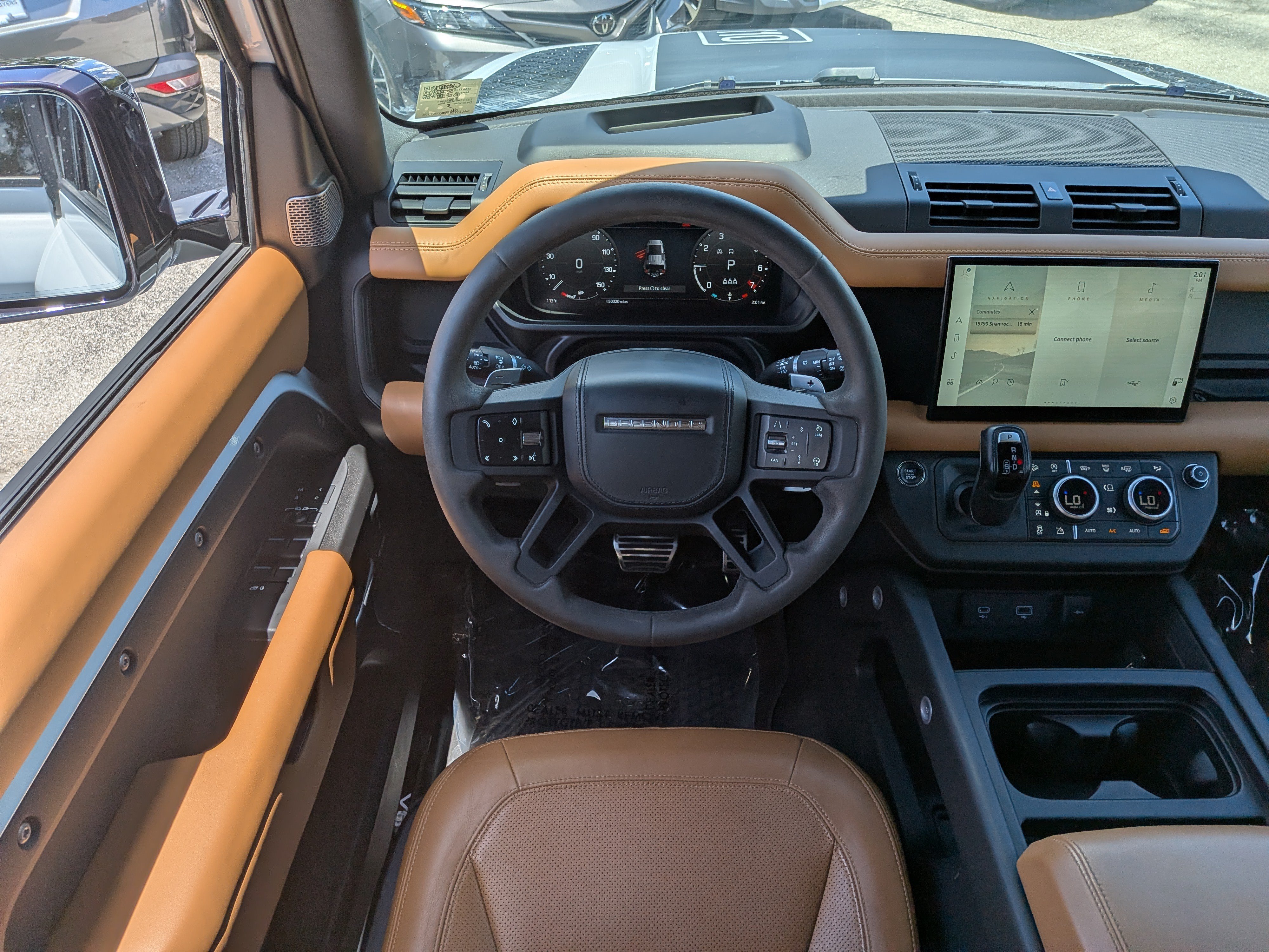 Used 2023 Yulong White Metallic Land Rover Carpathian Edition image 8