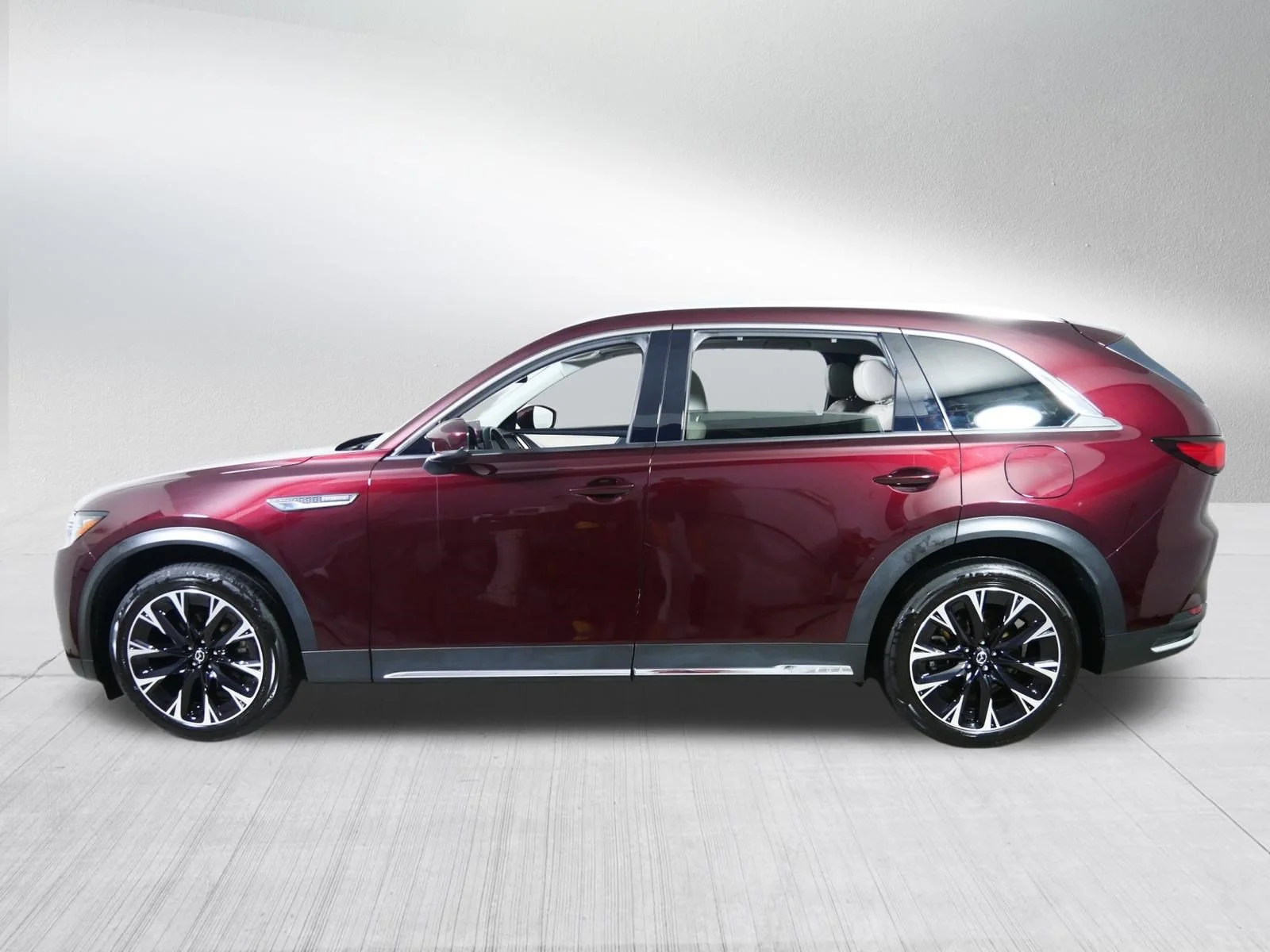 Used 2024 Artisan Red Premium Mazda Premium image 4