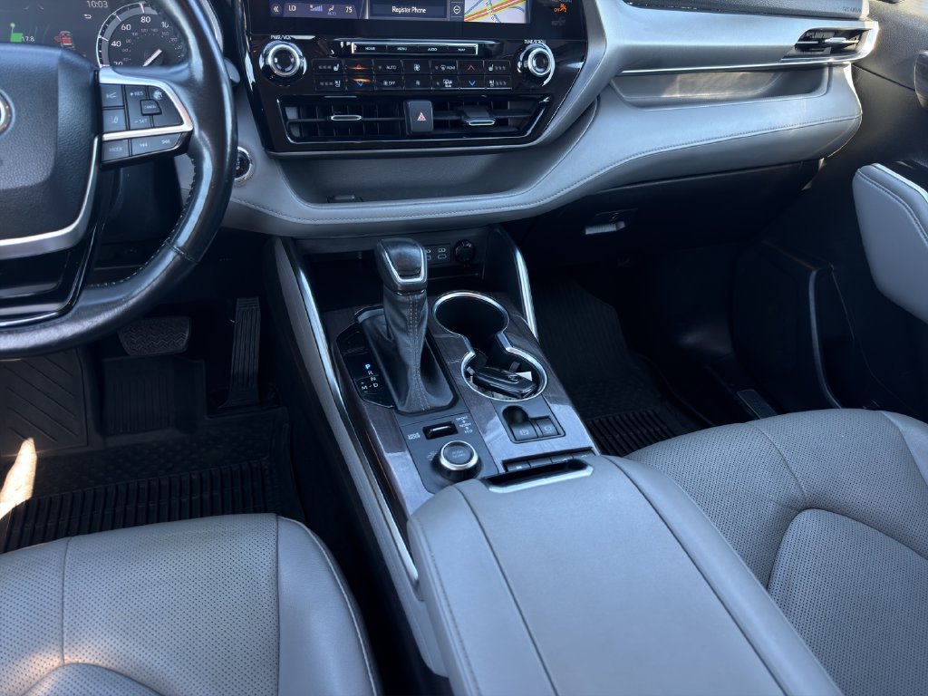 Used 2022 White Toyota Limited image 15