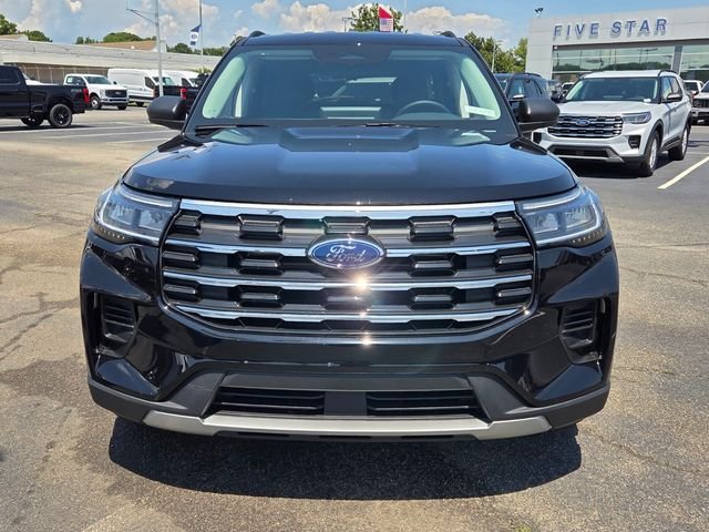 New 2026 Agate Black Metallic Ford Active image 2