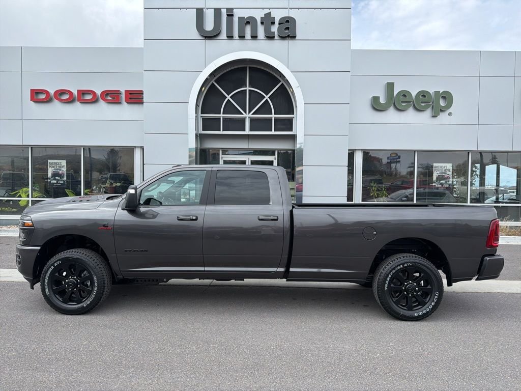 2026 RAM 3500 Laramie 4X4 Crew Cab LWB's photo