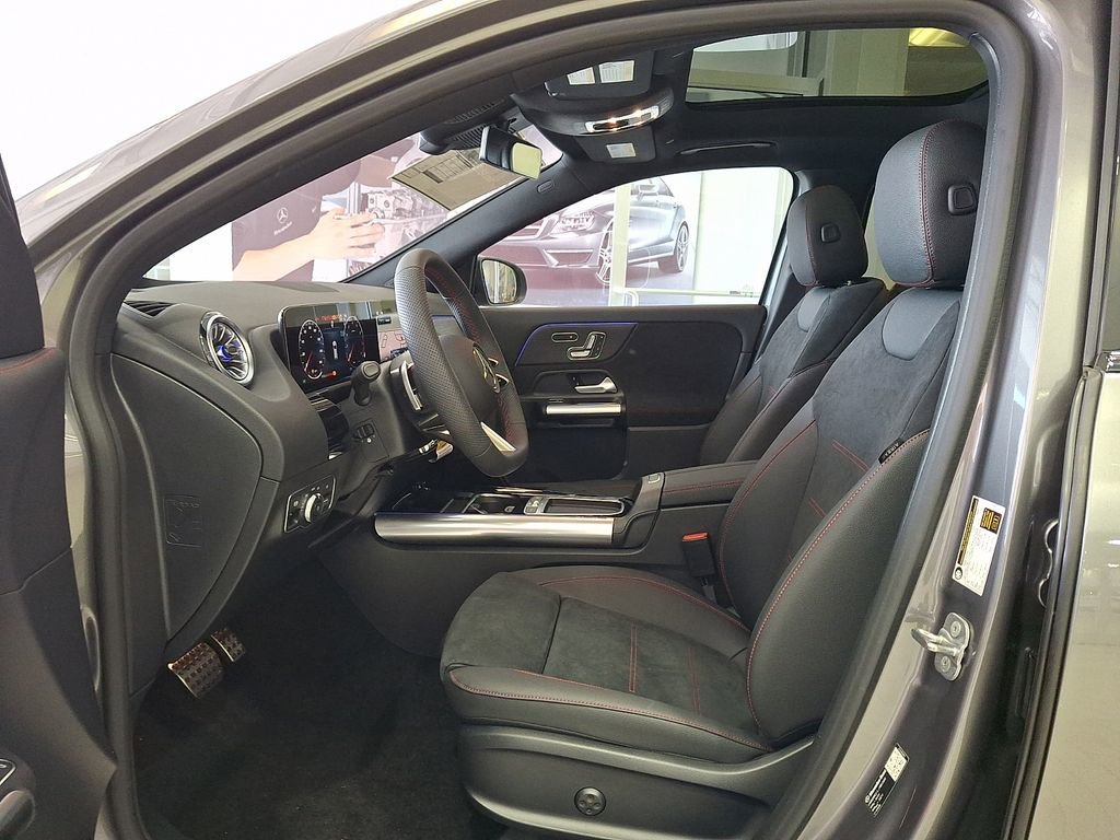 New 2026 Mountain Grey Metallic Mercedes-Benz GLA 250 image 39