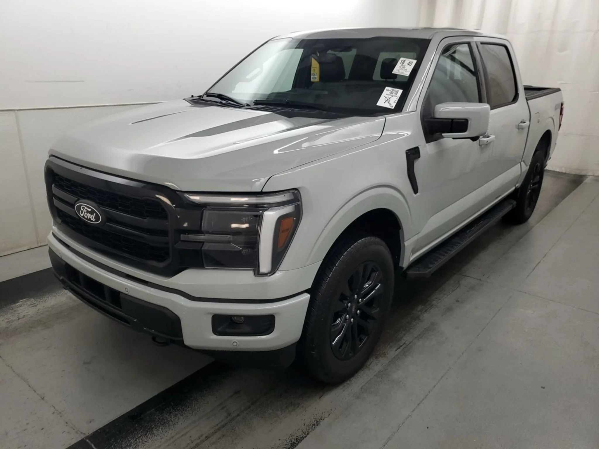 Used 2026 Avalanche Ford LARIAT image 1