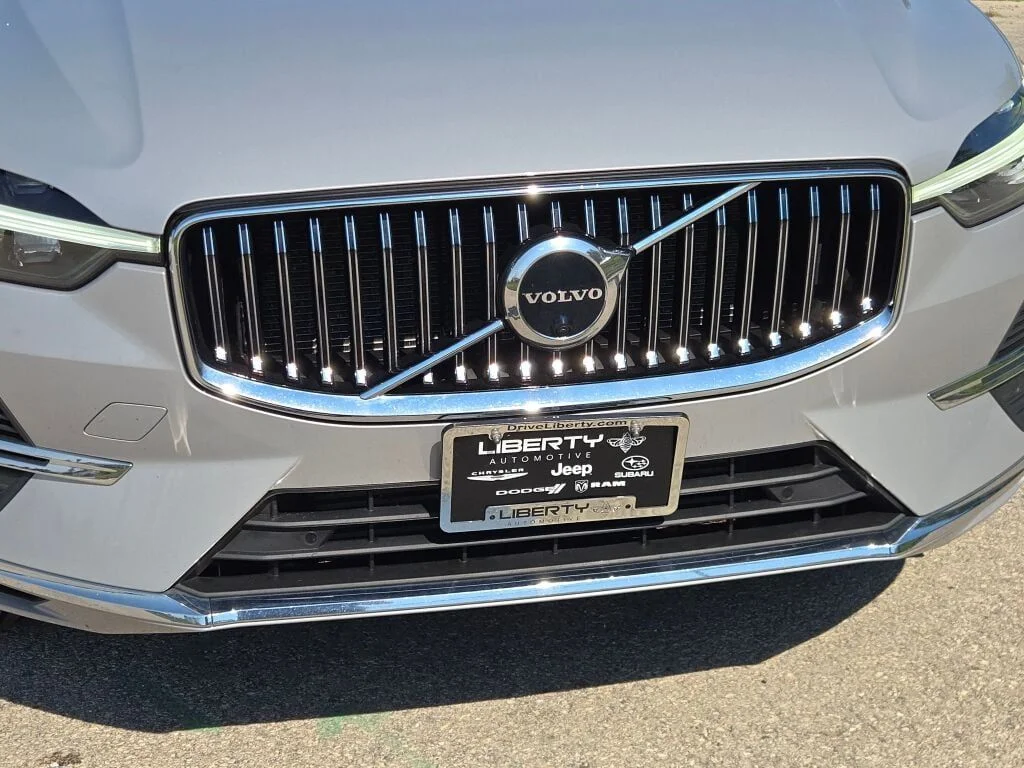 Used 2022 Gray Volvo T8 Inscription Expression image 7