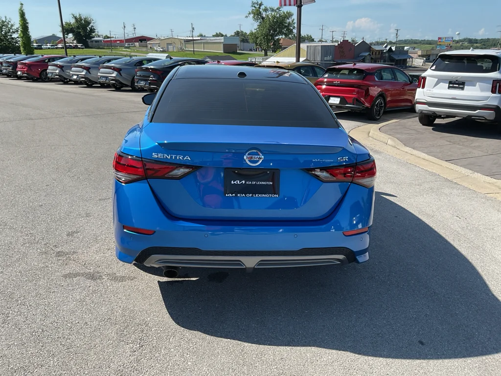 Used 2023 Electric Blue Metallic/Super Black Nissan SR image 9