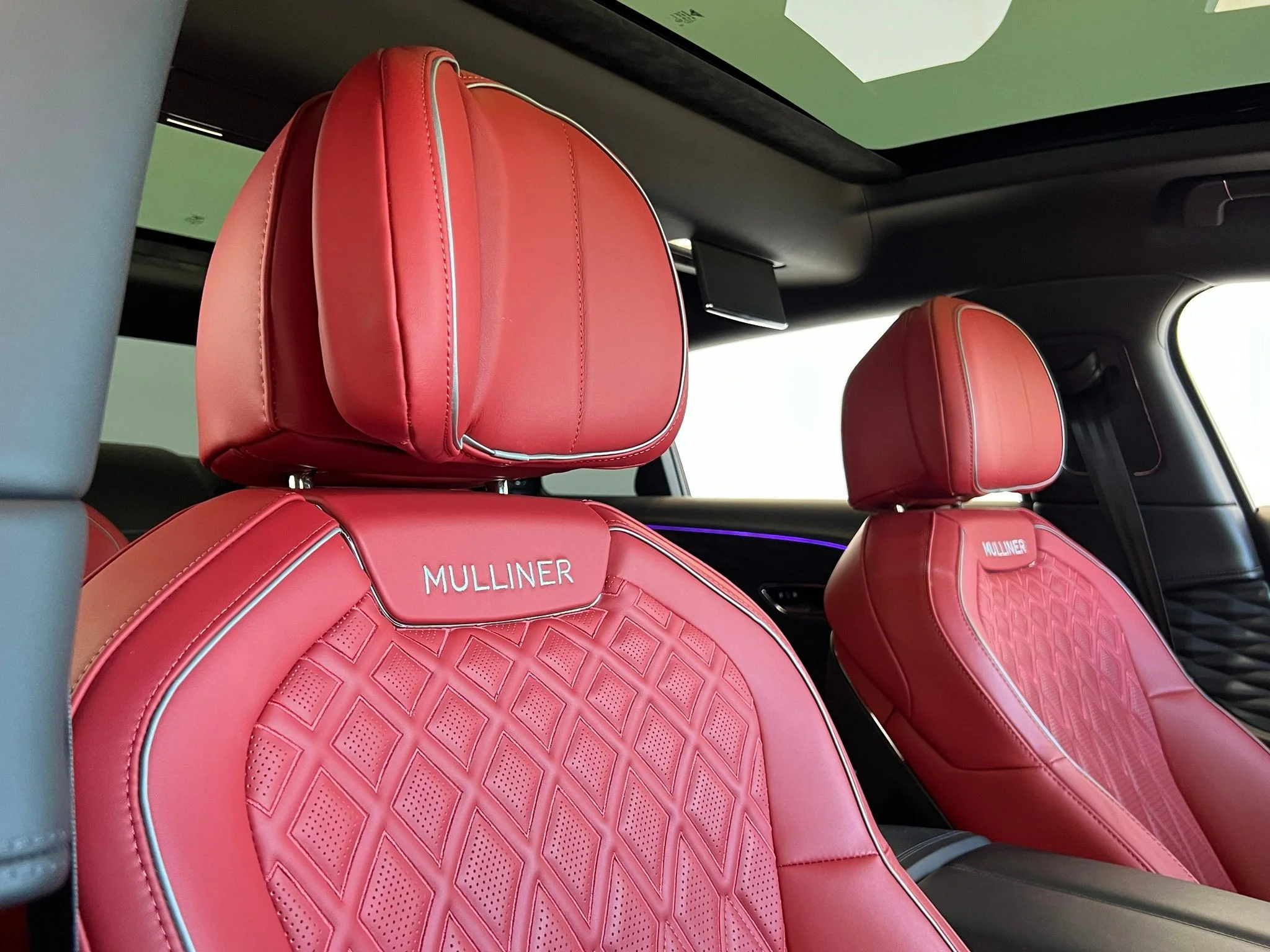 Used 2022  Bentley W12 image 24