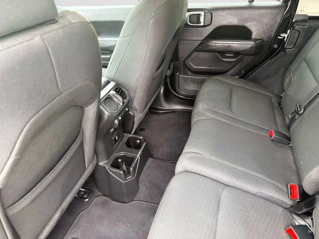 Used 2022 Black Jeep Unlimited Sahara image 14