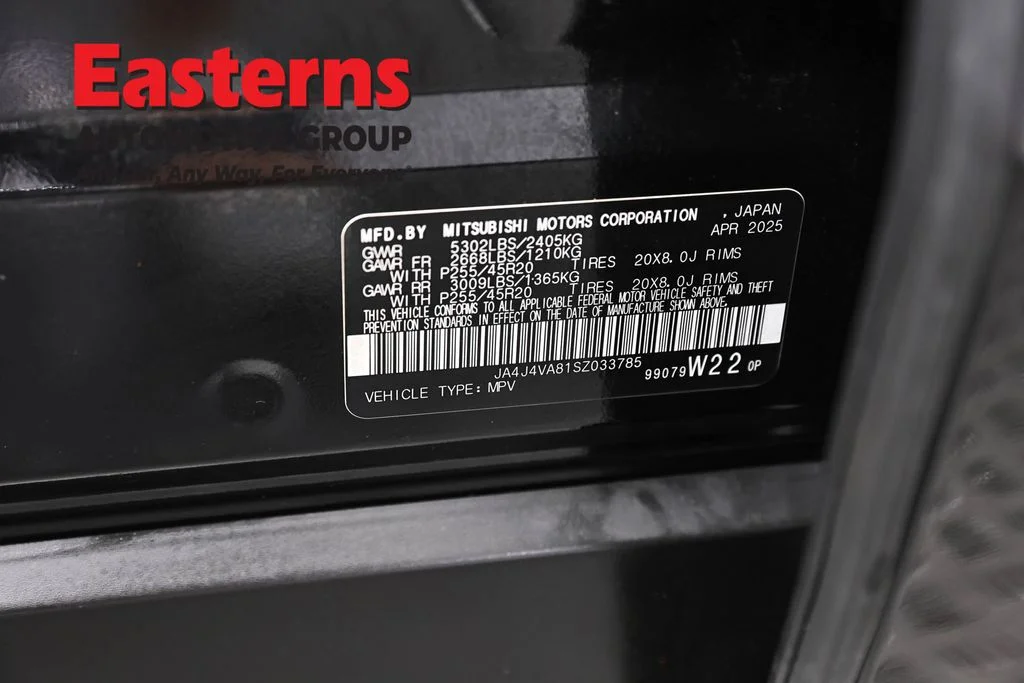 Used 2025 Black Mitsubishi SE image 36