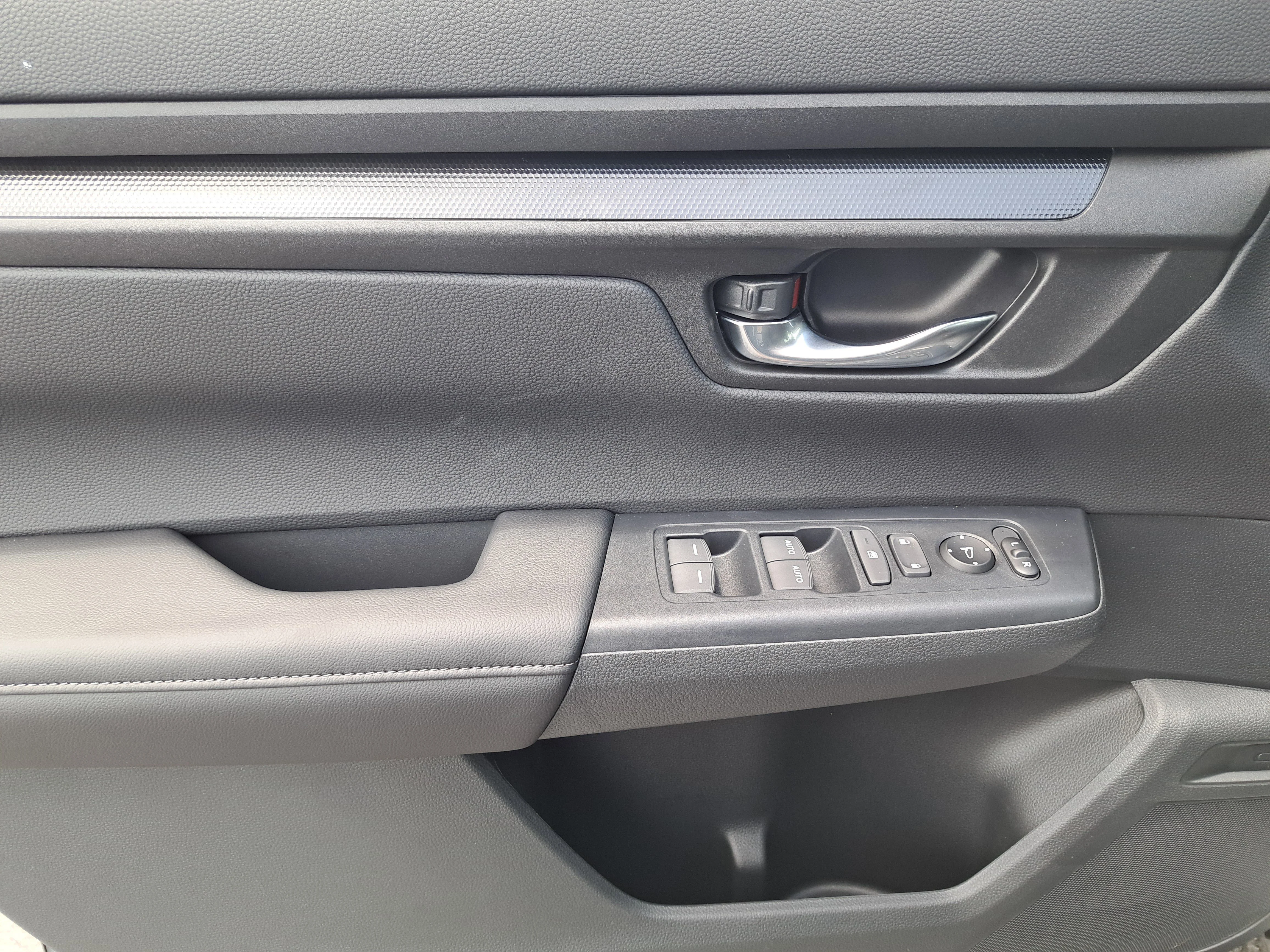 New 2026 Urban Gray Pearl Honda EX image 23