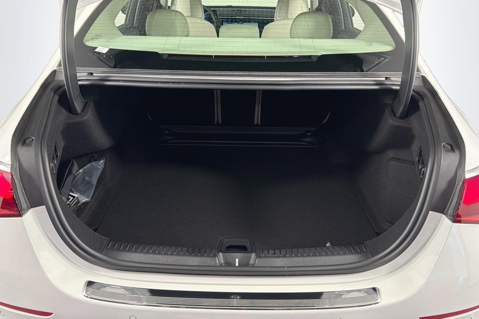 New 2027 Polar White Mercedes-Benz E 350 RWD Sedan image 22