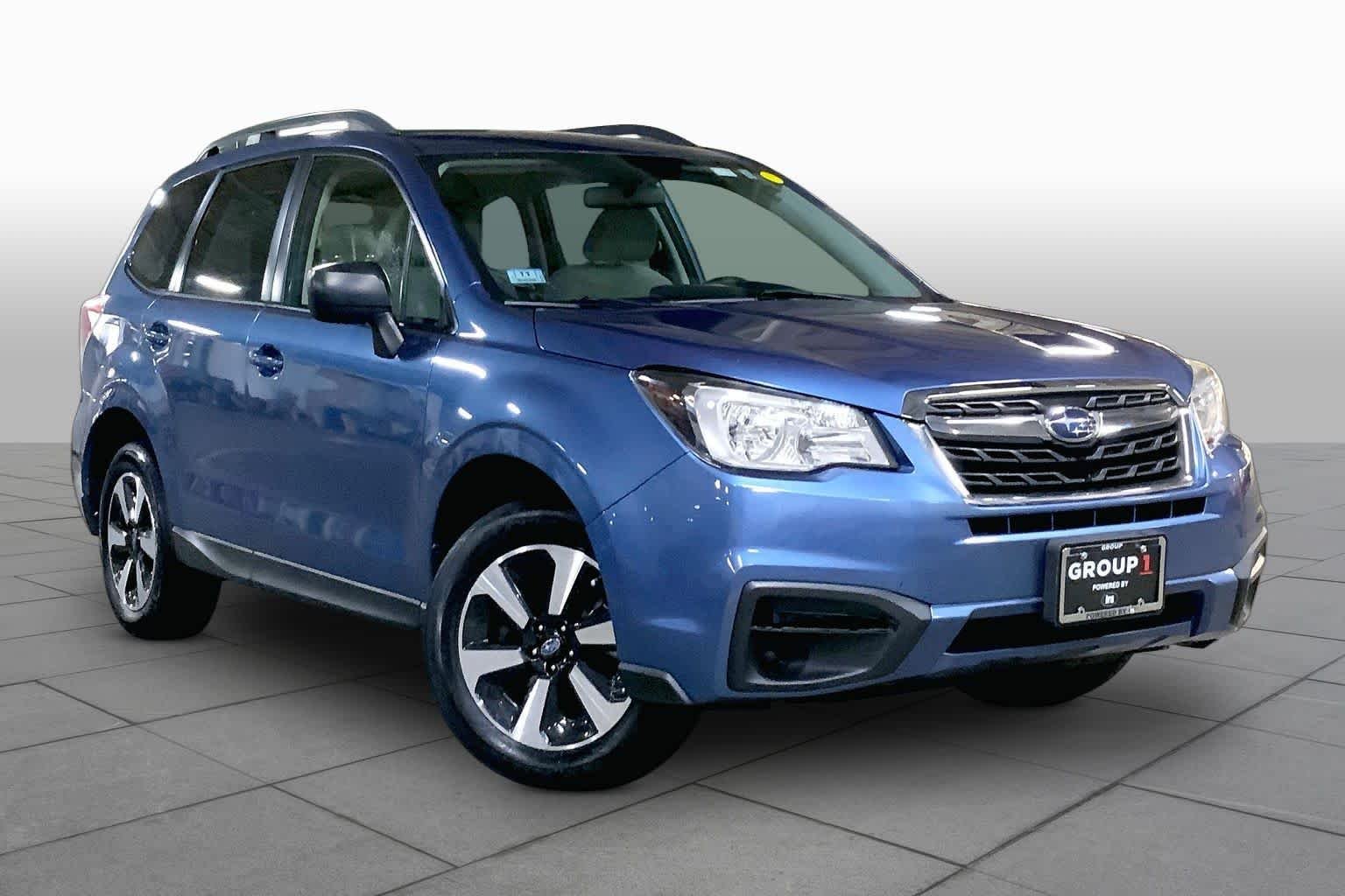 Used 2017 Quartz Blue Pearl Subaru  image 3