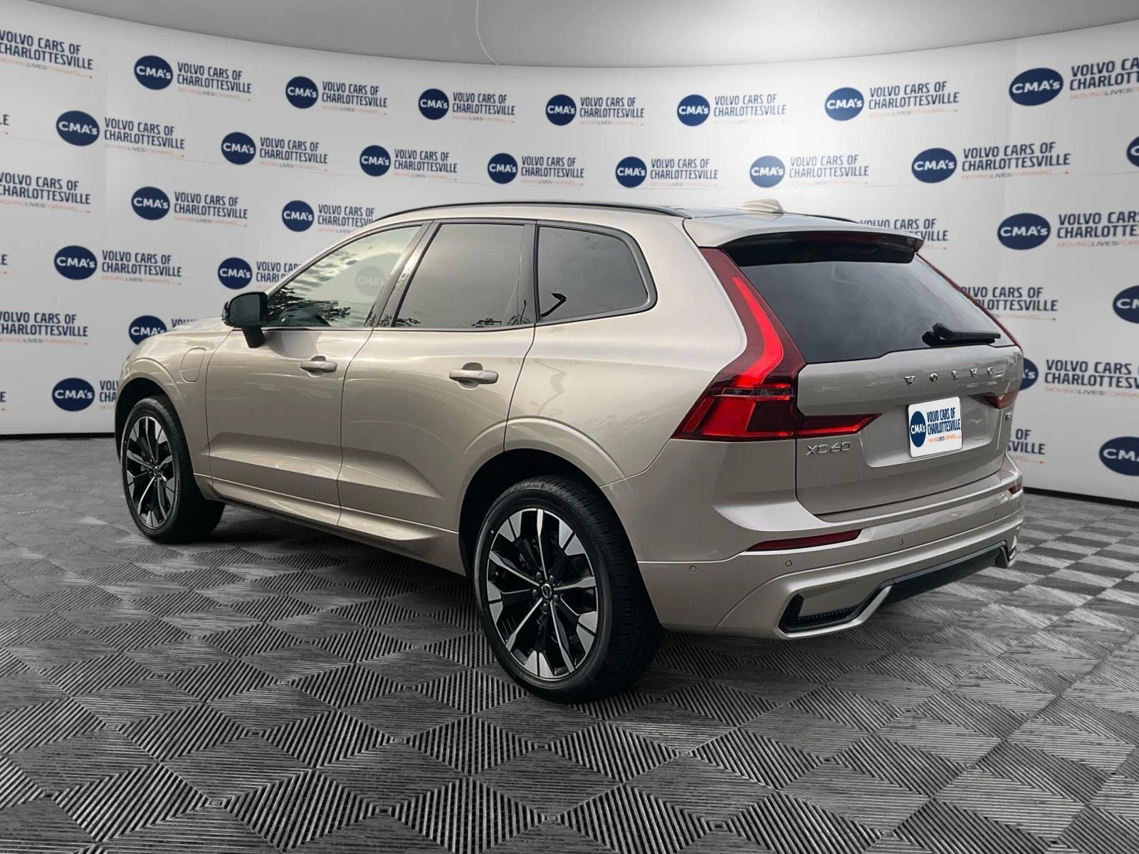 New 2026 Bright Dusk Metallic Volvo Plus image 3