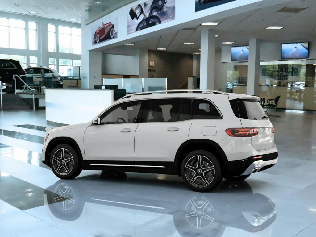 New 2026 Polar White Mercedes-Benz GLB 250 image 30