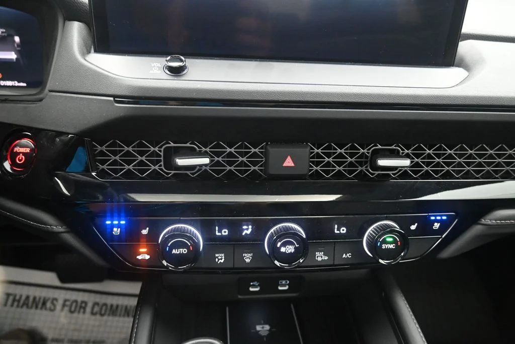 Certified Used 2024 Platinum White Pearl Honda HYBRID TRG image 19