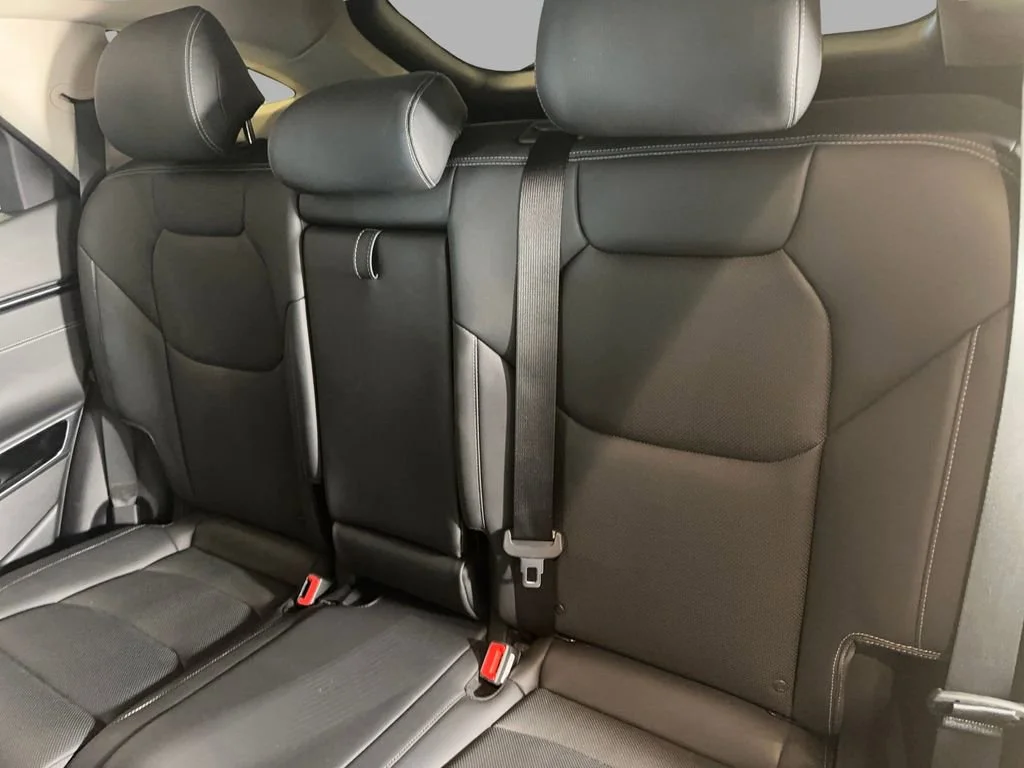 2025 GENESIS GV70 Standard - Photo 16