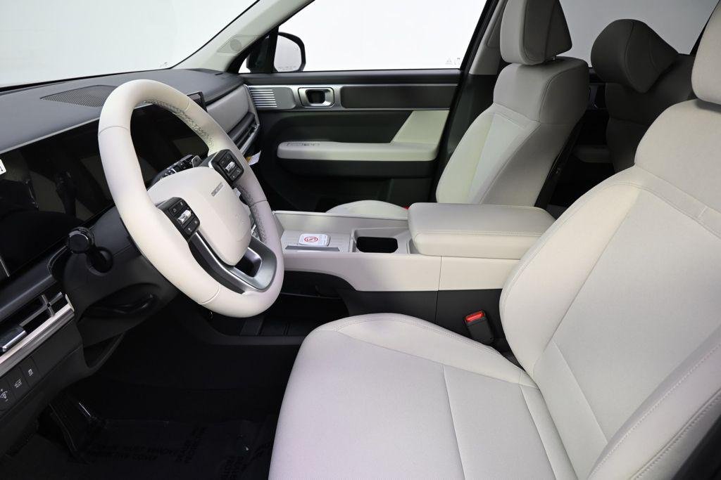 New 2026 Phantom Black Hyundai SE image 13