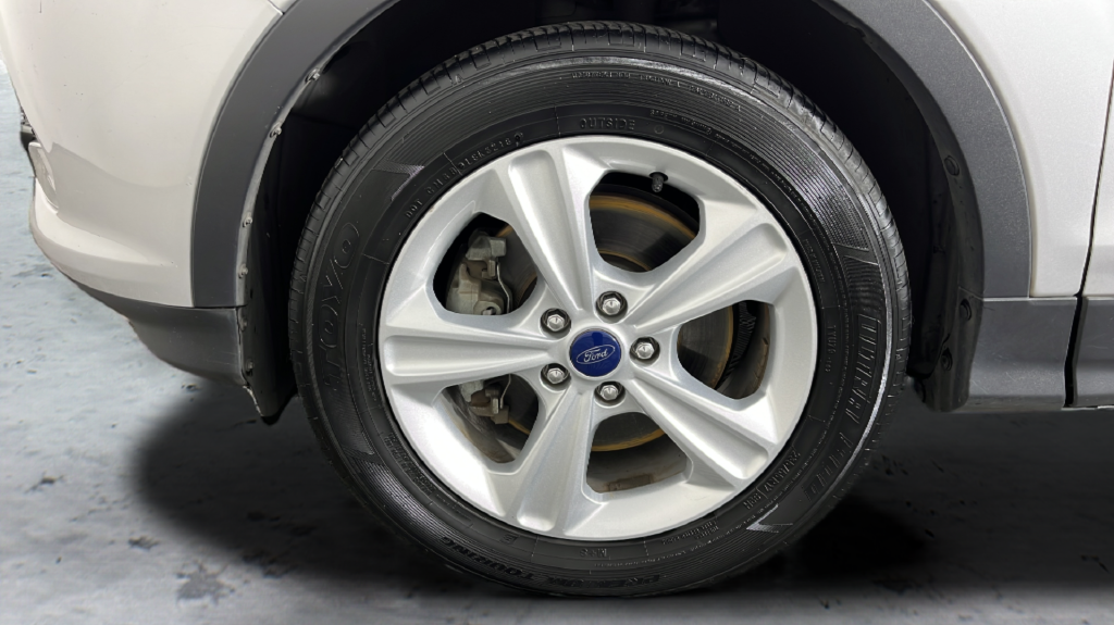 Used 2014 Ingot Silver Ford SE image 39