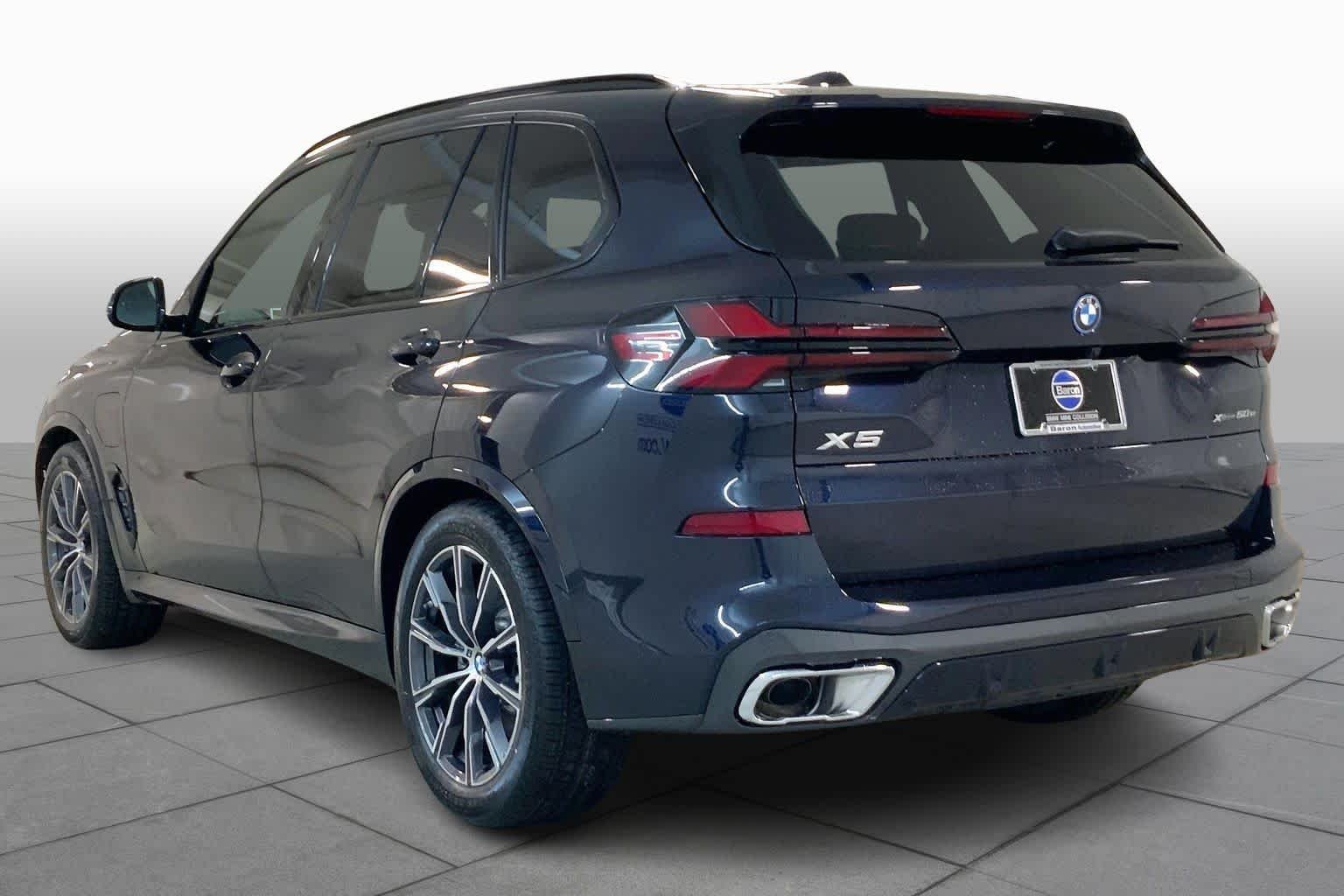 New 2026 Carbon Black Metallic BMW xDrive50e image 12
