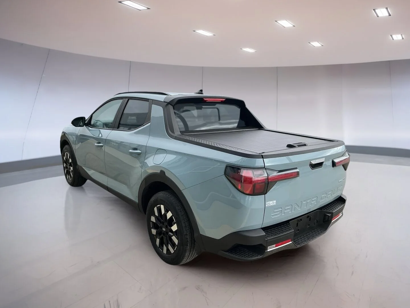 Used 2025 Blue Hyundai Preferred image 4